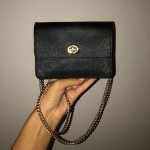 COACH LEATHER BLACK BAG